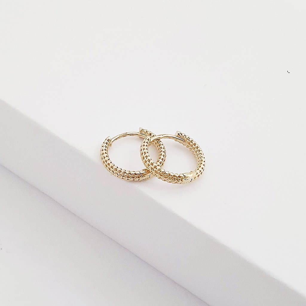 Durchbrochene Kleine Creolen