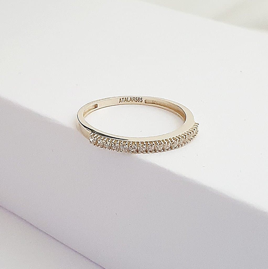 Gelber Gold Dünner Halbring